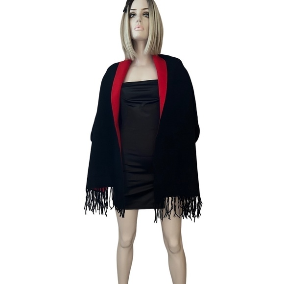 Black and Red Reversible Shawl Sweater Cape Open Poncho Fringe Tassels OS 4-14 - Picture 8 of 14
